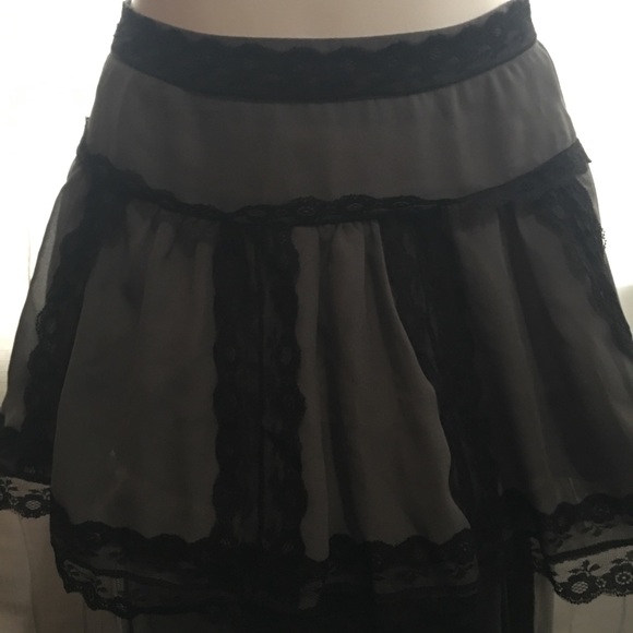 ❌SOLD❌ Charlotte Russe Lace Skirt - Picture 5 of 5